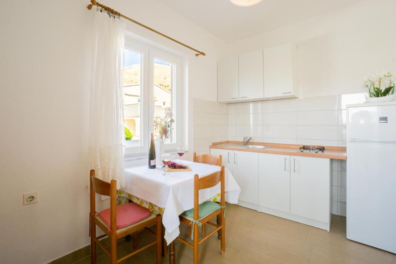 Apartamento Kob Orog Good Location With Sea Views And Modern Decor Metajna Exterior foto