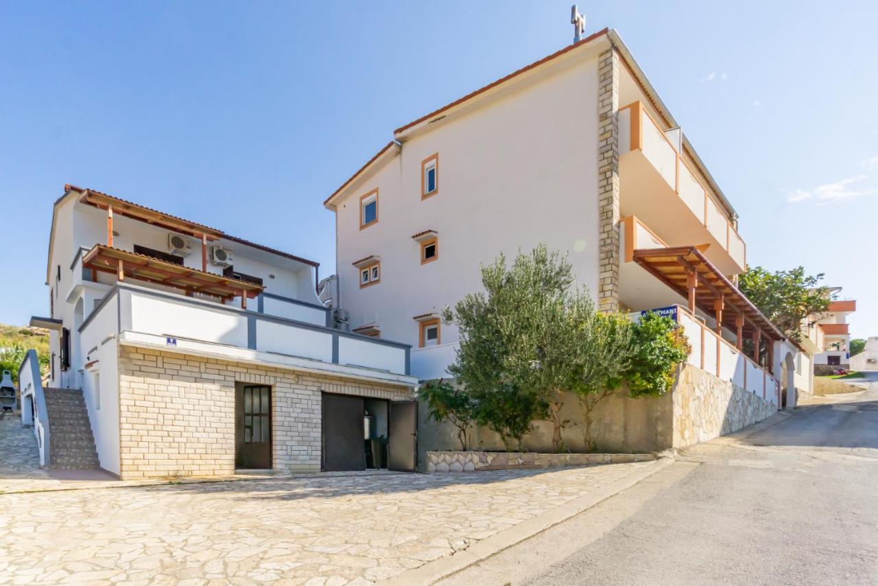 Apartamento Kob Orog Good Location With Sea Views And Modern Decor Metajna Exterior foto