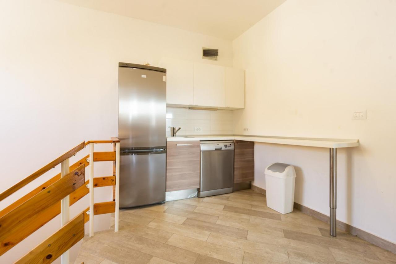 Apartamento Kob Orog Good Location With Sea Views And Modern Decor Metajna Exterior foto